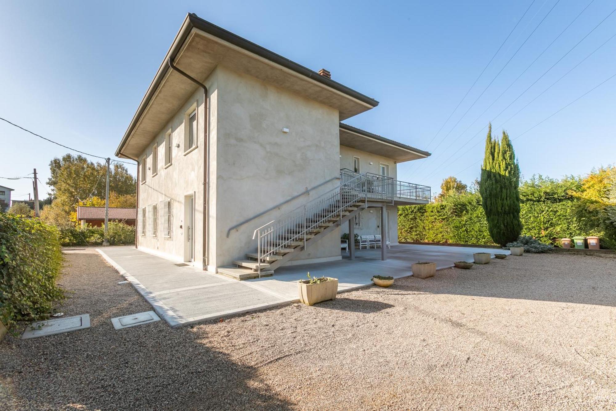 Apartament Blu Sky Garda Castelnuovo del Garda Zewnętrze zdjęcie