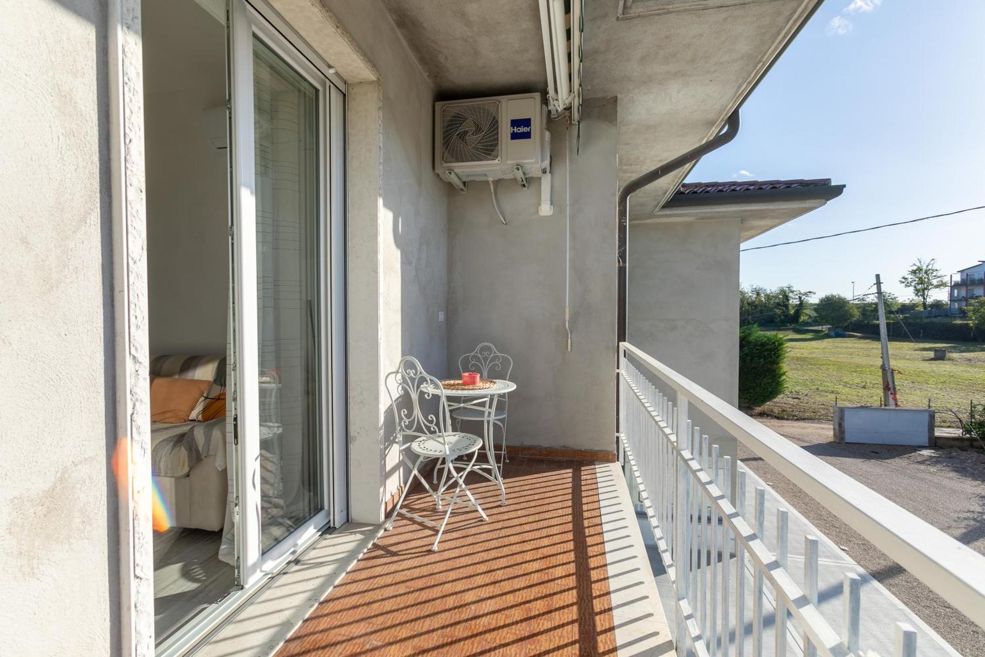 Apartament Blu Sky Garda Castelnuovo del Garda Zewnętrze zdjęcie